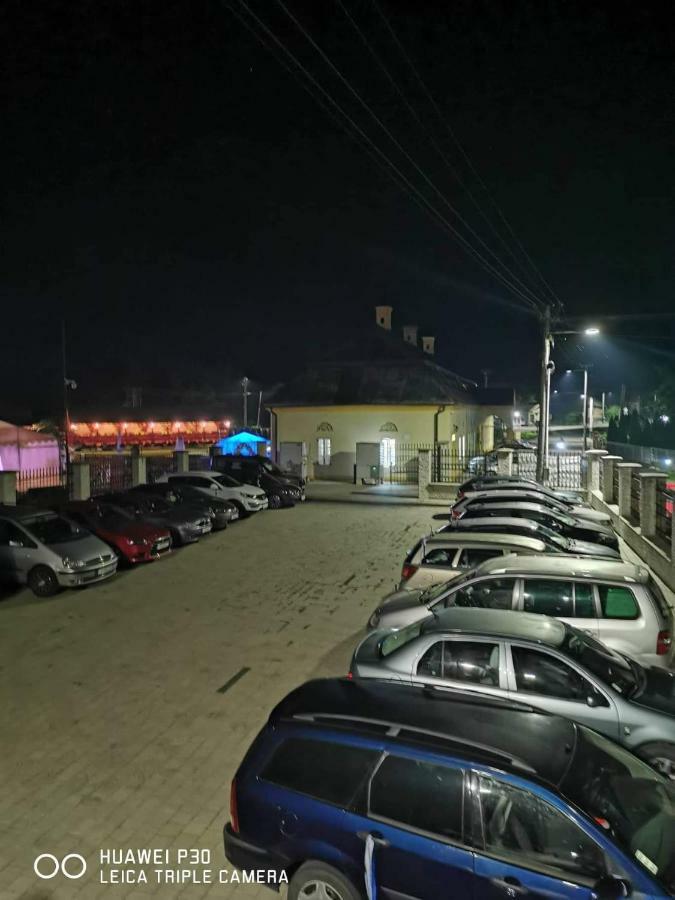 Hotel Majerovsky Kastiel Vranov nad Toplou Exterior foto